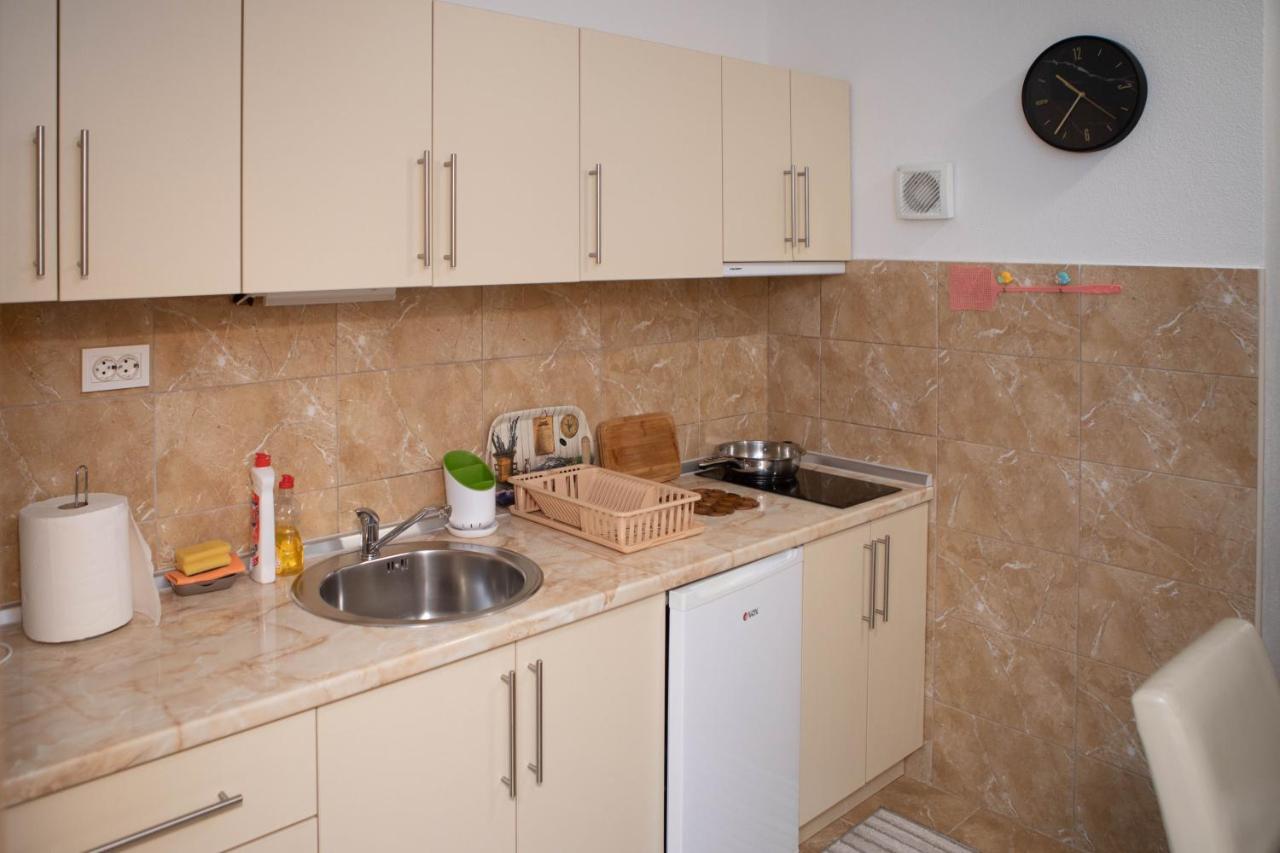 Apartmani Budimcic Требинє Екстер'єр фото