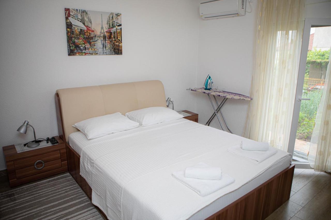 Apartmani Budimcic Требинє Екстер'єр фото
