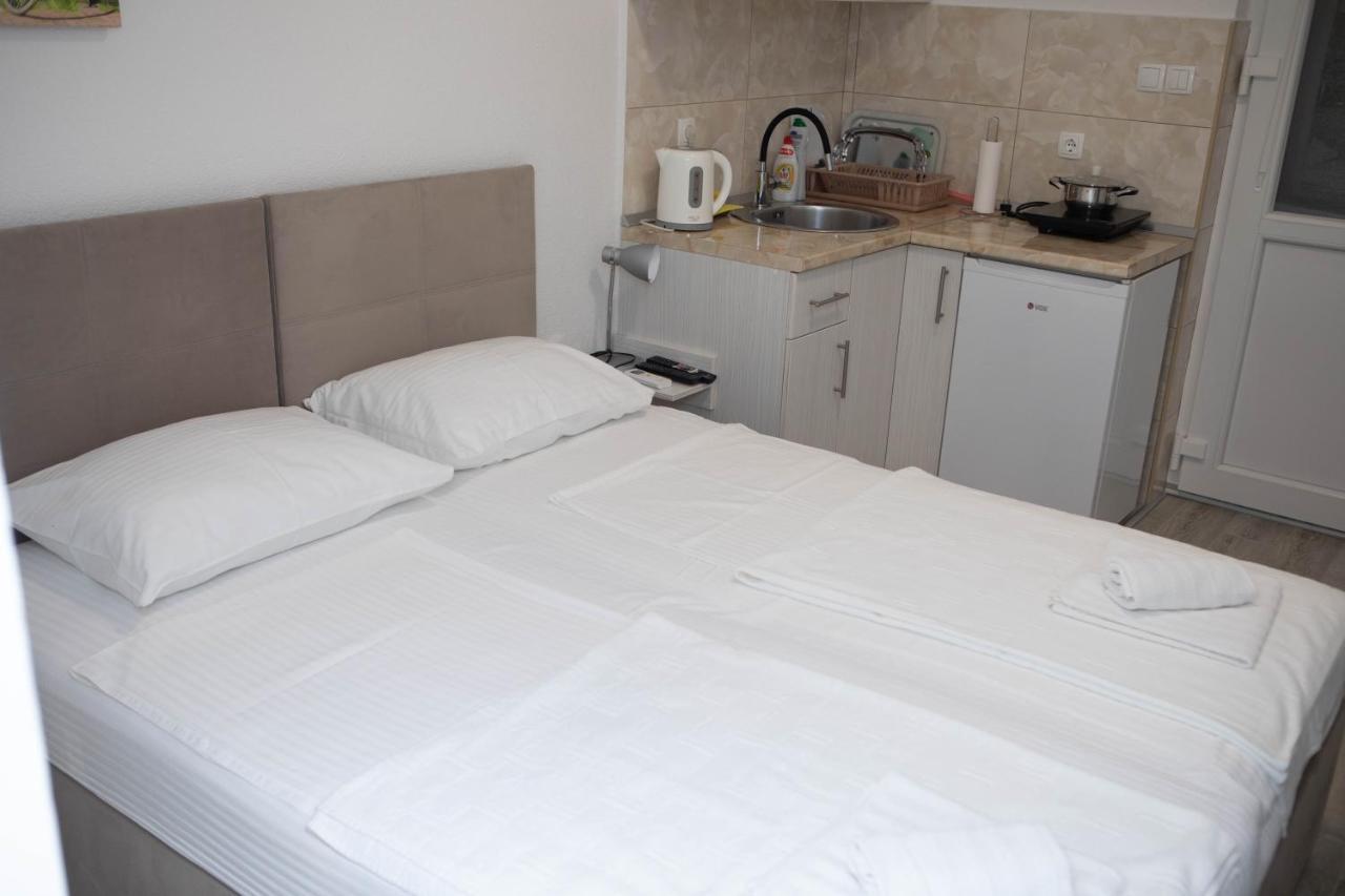 Apartmani Budimcic Требинє Екстер'єр фото